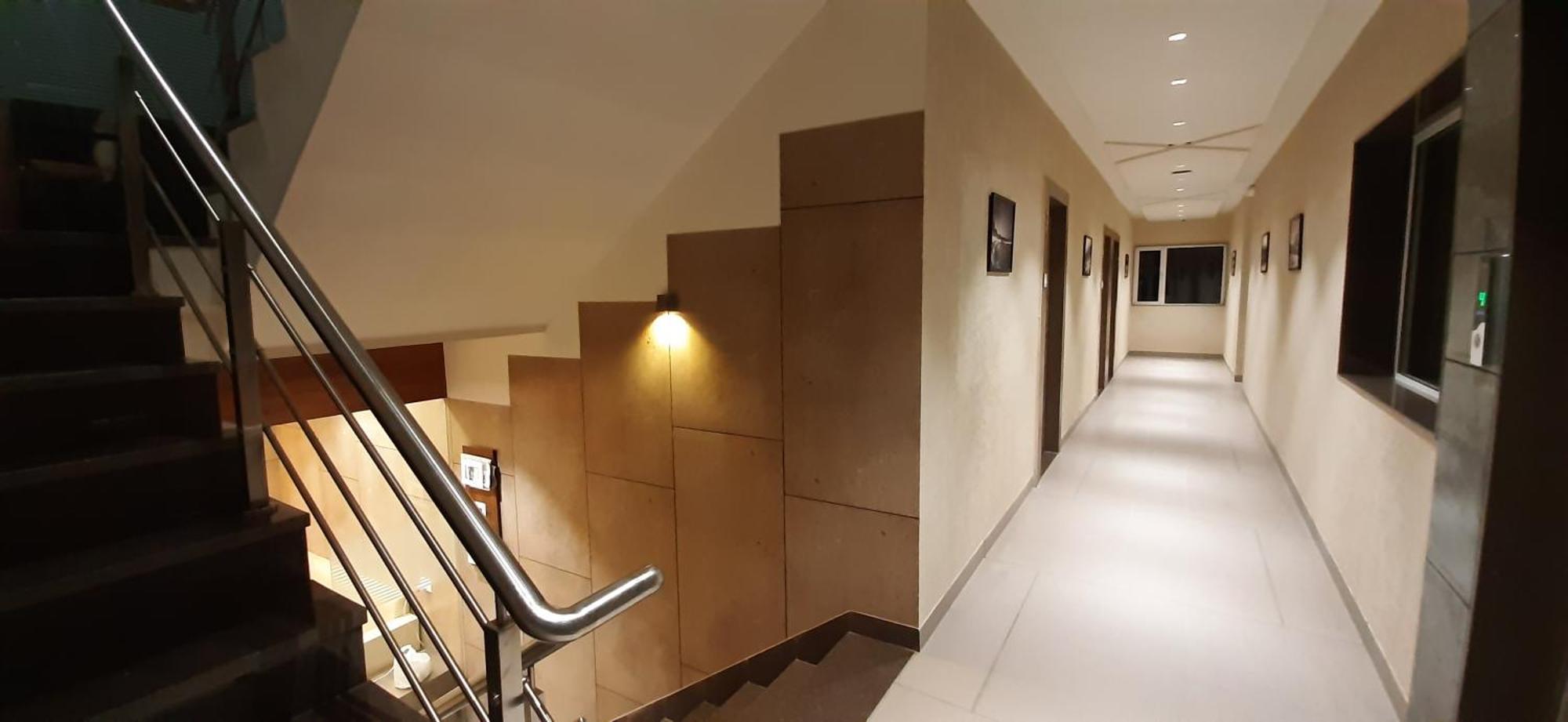 Hotel Kinara Ahmedabad Eksteriør billede